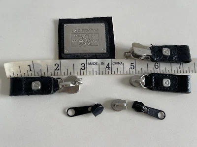 Liz Claiborne Travel Suitcase Luggage Parts Handle Zipper Pull Strap parts Logo - Image 1 of 3