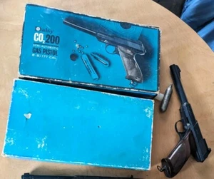 1970s DAISY CO2 200 .177 BB SEMI AUTOMATIC CO2 PISTOL, WITH ORIGINAL BOX - Picture 1 of 5