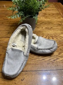 UGG 'Ansley' Gray Suede Shearling Lined Moccasin Slippers Women's Sz. 9 - Picture 1 of 7
