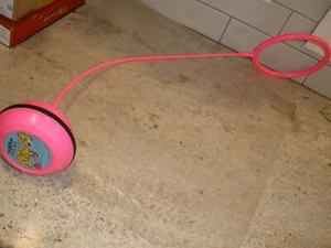 VINTAGE TIGER TOYS SKIP IT 1988 - Picture 1 of 5