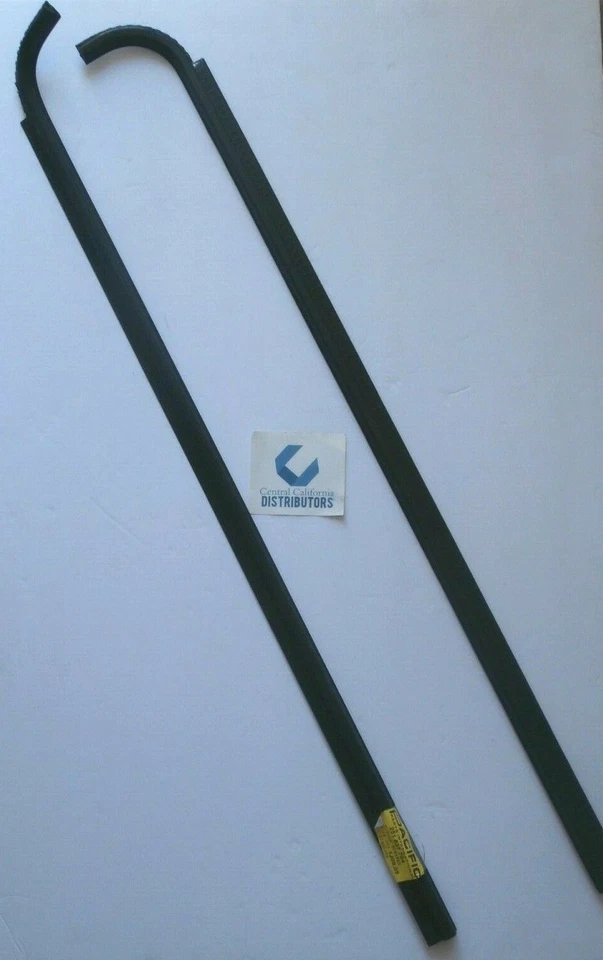 WINDOW SCRAPER SET LEFT & RIGHT INNER OR OUTER VOLKSWAGEN VANAGON 1980-1991 - Image 1 of 1