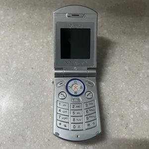 Teléfono Pantech Plateado y Azul Raro Pequeño Abatible Cingular Sin Probar - Imagen 1 de 3