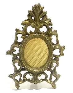 VTG Ornate Brass Picture Frame Baroque Rococo Oval Easel Back Kickstand 7.5" - Picture 1 of 13