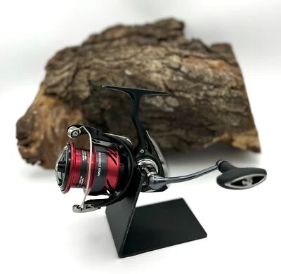 Daiwa 23 Ninja LT 3000-CXH Spinnrolle Spinning Reel Frontbremsrolle Angelrolle