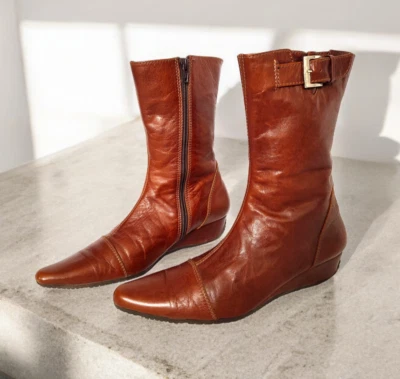 TOD'S Vintage Brown Leather Ankle Boots Pointed Toe Short Wedge Heeled Y2k Boots - Image 1 of 4