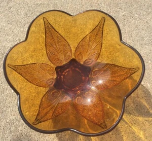 Vintage Indiana Glass Amber Candy Dish Bowl Pressed Glass Stippled Leaf Pattern - Picture 1 of 7