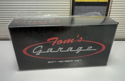 Camión Chevy C-10 GMP/Toms Garage “llave de membresía 2017” NEGRO” ¡Muy raro!! Foto 1 de 4