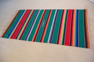 Vintage mexikanische Decke 73x38" leuchtende Farben mit Fransen - Bild 1 von 12