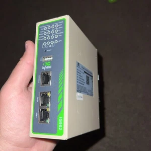 Inhand InGateway IG902 Gateway IoT ad alte prestazioni con Python e Docker - Foto 1 di 3