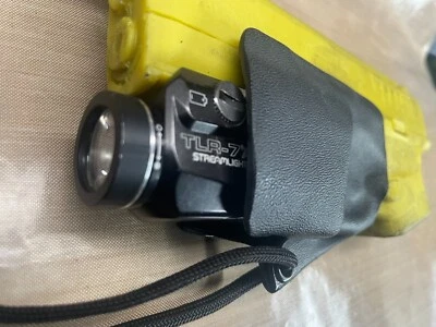 SPRINGFIELD Kydex Trigger Guard for Hellcat Pro with Rail Mounted Light