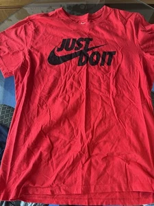 Nike Red Tshirt Just Do It Swoosh Logo Size Large - Picture 1 of 3