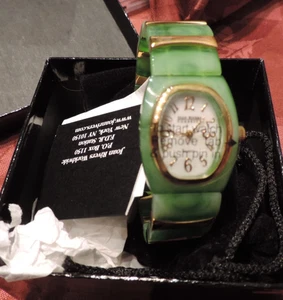 NEW OLD STOCK Joan Rivers Damenuhr goldfarbenes Zifferblatt grünes Stretchband - Bild 1 von 3