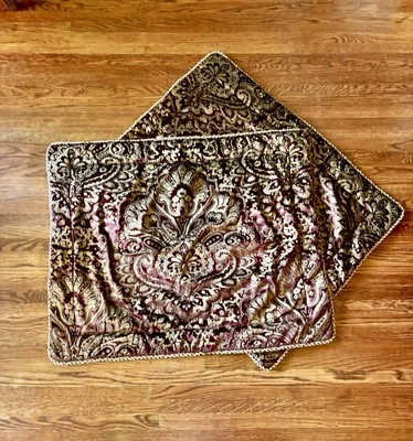 Crosscill 2 fundas de almohada estándar cachemira jacquard damasco oro Burg. Cuerda de terciopelo Foto 1 de 4