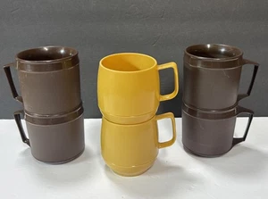 Vtg Aladdin Thermos Plastic Coffee Mugs Cup Camping RV Brown Yellow - Picture 1 of 10
