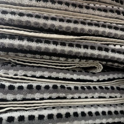 Set Of 2 Cannon Classic Avery Bath Towel 28 X 54 ( PICK YOUR COLOUR )  - Image 1 of 4