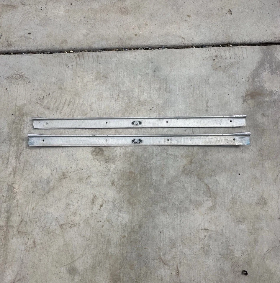 Placa de alfombra interior Chevy Impala/Bel-Air/Caprice 1965-1970 moldura original-usada Foto 1 de 4