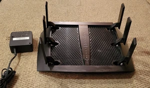 Netgear Nighthawk X6S AC3000 Tri-Band Wi-Fi Gigabit Router R7900P - Afbeelding 1 van 10