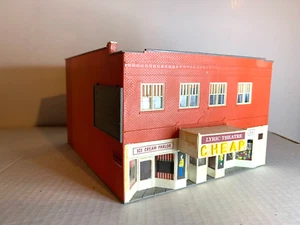 Unknown   Lyric Theatre & Ice Cream Parlor 2-Story Building  Built-up  H.O. 1:87 - Picture 1 of 2