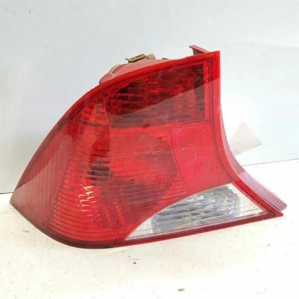 2000-2001, Ford Focus, luz trasera izquierda conductor sedán, número de pieza - 1S4X-13405-BA Foto 1 de 4