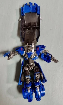 Transformers Jolt Studio Series Deluxe Class - Image 1 of 4