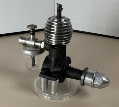 Vintage Old English Mills .75 Series 2 Model Diesel Engine  - Image 1 of 4