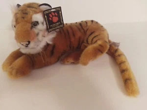 MGM Löwe Lebensraum liegender Tiger Plüsch ca. 10 Zoll lang neuwertig mit allen Etiketten - Bild 1 von 3