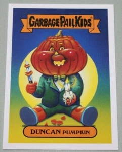 GARBAGE PAIL KIDS 2019 Oh The Horror-ible "CLASSIC MONSTERS" #2b Duncan Pumpkin - Picture 1 of 2