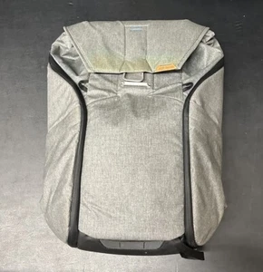 Peak Design EveryDay BackPack 30L Gray Pre Owned - Picture 1 of 20