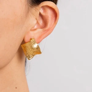 Waterproof 18K Gold Plated Square Slightly Concave Hammered Out Hook Earrings - Picture 1 of 6