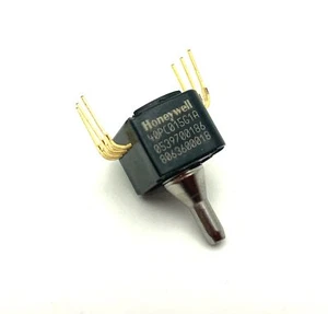 Honeywell 40PC015G1A Analog Pressure Sensor 15 PSI 0.5v-4.5v Through Hole PC PIN - Picture 1 of 4