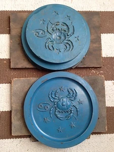 Antique Old Vtg Pewter Making Blue Mold Tile Crab ZODIAC CANCER Horoscope Plate - Picture 1 of 5
