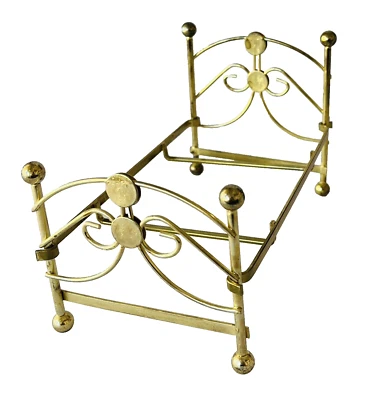 Casa de bonecas miniatura bronze cor metal cama solteiro solteiro 6,5" x 3,75" x 4" discos a - Imagem 1 de 3