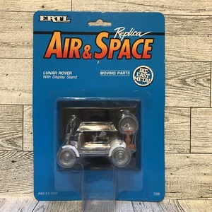 Ertl Replica Air & Space Lunar Rover mit Ständer #2300 - Bild 1 von 4