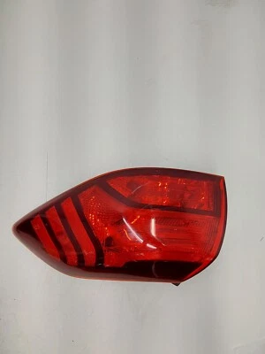 Luz trasera derecha Hyundai Tucson 2019-2021 OEM 92402-D3 Foto 1 de 4