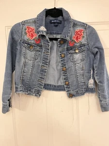Young Girls Jean jacket Distressed Edging With Embroidered Flowers Size 10 Large - Picture 1 of 9