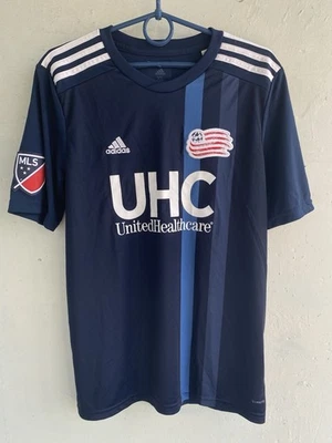 NEW ENGLAND REVOLUTION 2018 2019 HOME YOUTH XL FOOTBALL JERSEY SOCCER SHIRT BOYS - Image 1 of 4