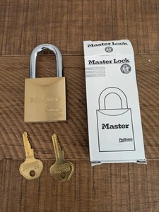 Master Lock 6850Ka10g202 Padlock 2 Keys Long Shackle, Brass NEW IN BOX - Picture 1 of 2