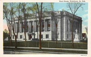 # A1609   WATERTOWN,  S.D.   POSTCARD,  COURT HOUSE - Picture 1 of 2