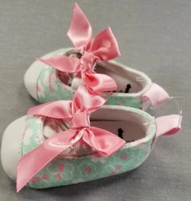 Baby Girl Clothes Nwot Duck Duck Goose Size 0-3 Month Flowers & Butterfly Shoes - Image 1 of 4