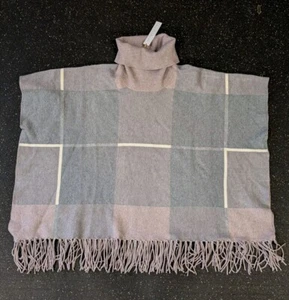 House Of Harlow 1960 Poncho Gray Lilac Knit Turtle Neck One Size Fringe NWT - Picture 1 of 4