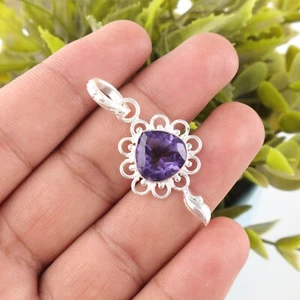 Pendente In Iolite Viola AAA+ Fatto A Mano In Argento Sterling 925 - Foto 1 di 3