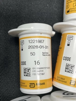 Tiras reactivas para diabéticos FreeStyle Lite ex. Fecha 1-31-2026 (1221867) Foto 1 de 2