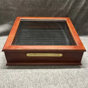 Die komplette US Präsidenten Münzen Sammlung nur Holz Glas Vitrine - Bild 1 von 10