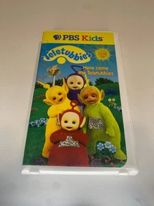 Teletubbies - Here Come The Teletubbies (VHS, 1998) Hard Case - Bild 1 von 6