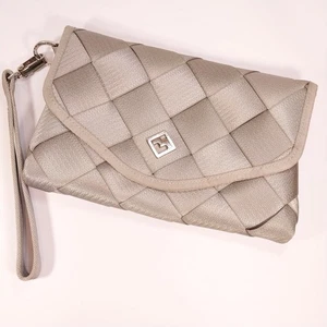 Maggie Bags Gris Tejido Cinturón de Seguridad Bolso sin asas Cartera 11" x 7" Correa extraíble - Imagen 1 de 18