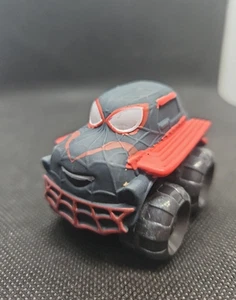 Camión Spiderman Lil Chuck & Friends Hero Haulers de plástico negro Hasbro Marvel - Imagen 1 de 5