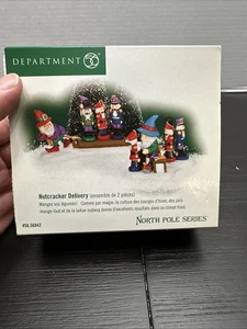 DEPT 56 Nordpol Nussknacker Lieferung #56842 Neu im Karton - Bild 1 von 6