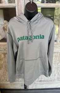 Patagonia Herren Hoodie / Sweater Pullover Farbe grau / grau Größe kleine Taschen - Bild 1 von 15