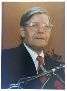 15) Helmut Schmidt signiert Foto Kanzler Signatur Autogramm Unterschrift signed - Picture 1 of 4