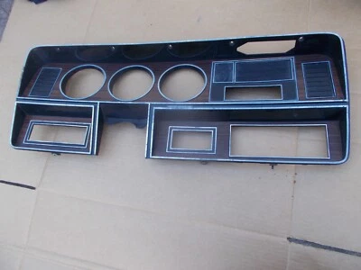 Dodge Ram Truck Ram cargador tablero cuadro de instrumentos bisel 81-93 Foto 1 de 4